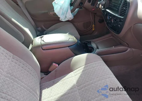 2004 Toyota Tundra Sr5 V8 z USA, uszkodzony, nr VIN 5TBBT44104S442153